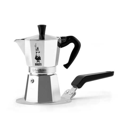 Cafeteira italiana Bialetti Moka Express apoiada no suporte para indução de aço inox